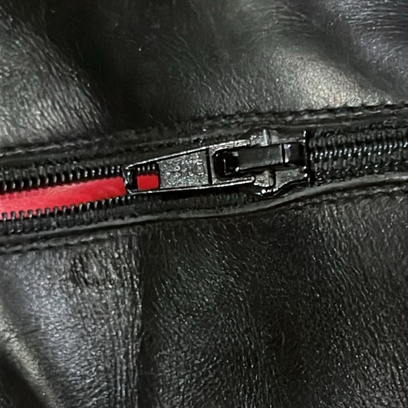 Steve Madden red and black boots size 8 1/2 womens heel height: 2 1/2 inches - Picture 4 of 5